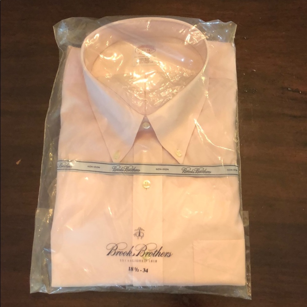 Brooks Brothers pale pink men’s dress shirt
